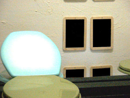 Kinetische und audio-visuelle Installation -Appetit- in der art-ambulance, Berlin