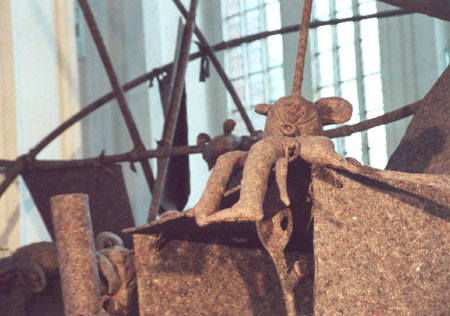 Kinetische und audio-visuelle Installation -3rd floor oder das Knigspaar besucht die Vorstadt nach der Krnung-