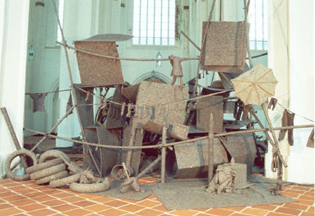 Kinetische und audio-visuelle Installation -3rd floor oder das Knigspaar besucht die Vorstadt nach der Krnung-