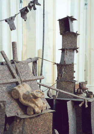 Kinetische und audio-visuelle Installation -3rd floor oder das Knigspaar besucht die Vorstadt nach der Krnung-