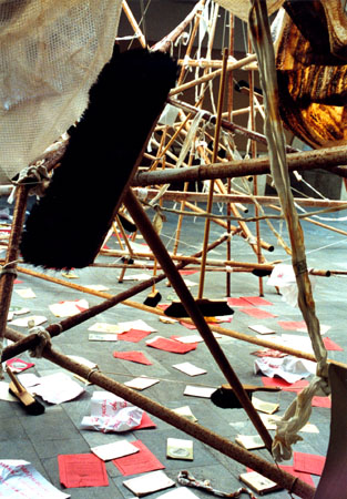 Audio-visuelle Installation -Paradies-, St. Petersburg 1999