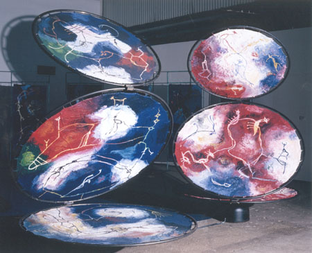 Kinetische Installation -Triadisches Ballett-