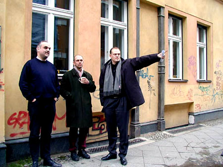 Aufbau der Fassade Auguststr. 61 in Berlin-Mitte