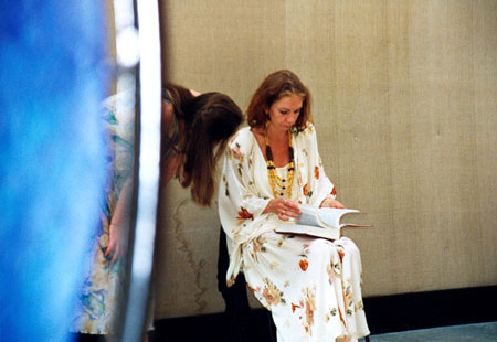 Aufbau der Installation -3rd floor oder das K�nigspaar besucht die Vorstadt nach der Kr�nung-