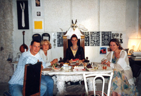 Im Atelier beim K�nstler Alexei Kostroma in St. Petersburg