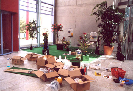 Aufbau der audio-visuellen Installation -Picknick- im Foyer der Firma Rectus