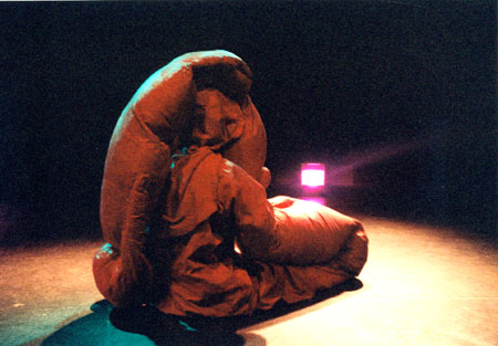 Choreografisches Objekttheater Hunger