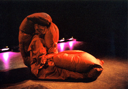 Choreografisches Objekttheater Hunger