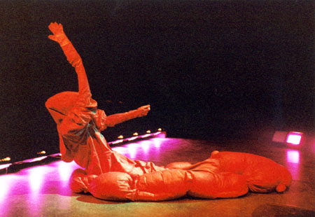 Choreografisches Objekttheater Hunger