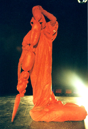 Choreografisches Objekttheater Hunger